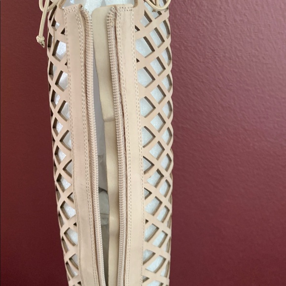 Elegant Vince Camuto Leather Beige Lace-Up Thigh-High Heels With Zipper. N.I.B - Picture 13 of 15